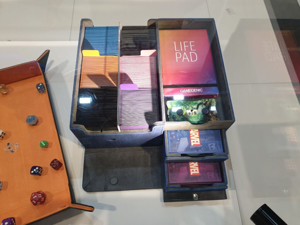 Gamegenic TCG organizer 2