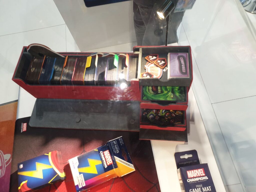 Gamegenic TCG organizer 3