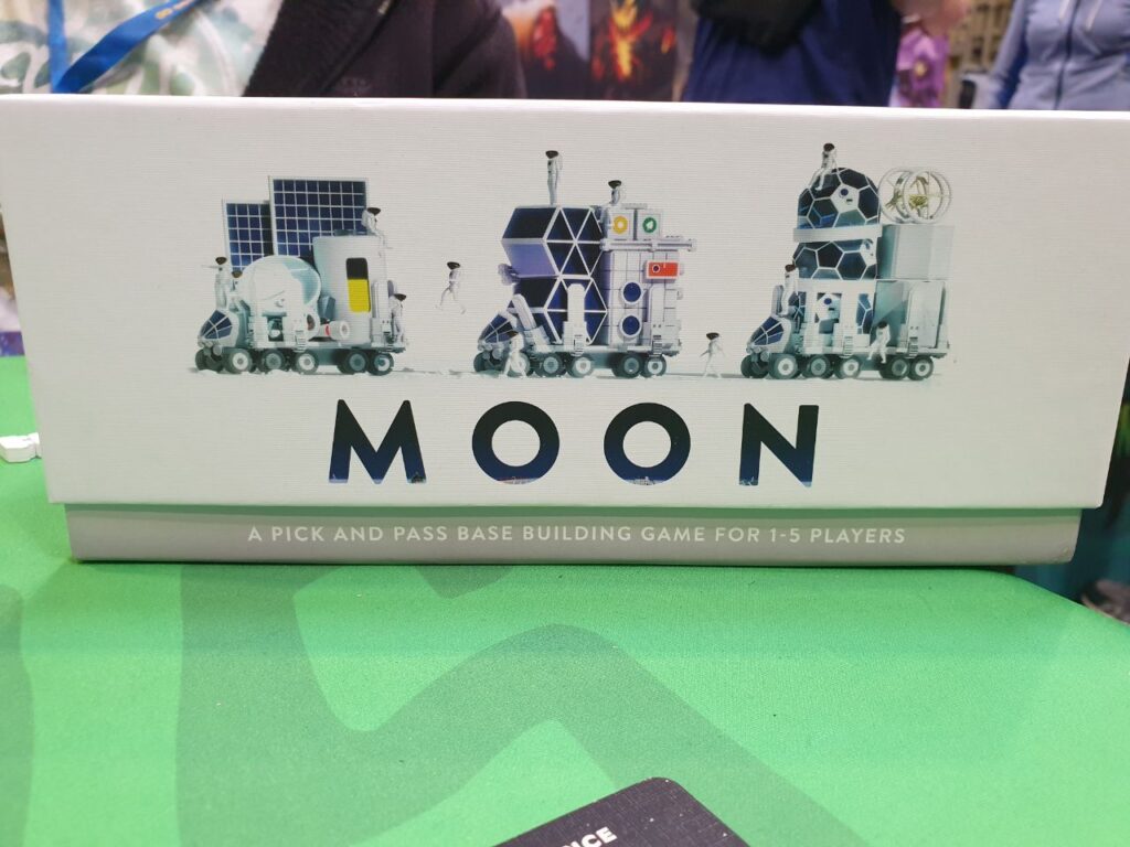 Moon scatola