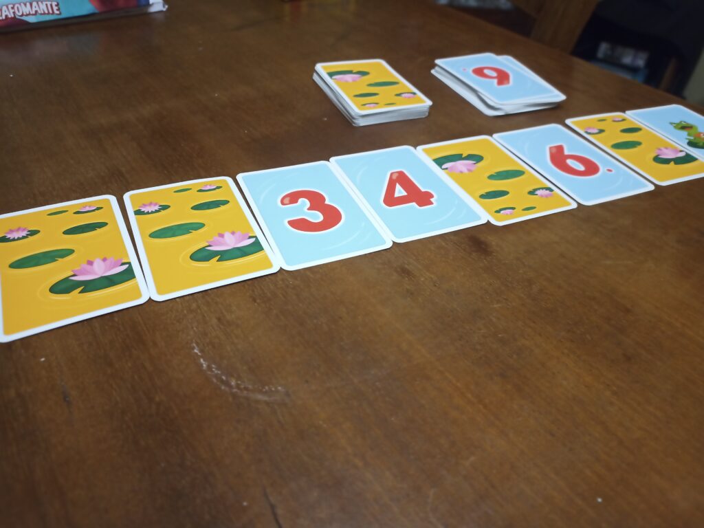 Una fila in gioco con Salta Ranocchio