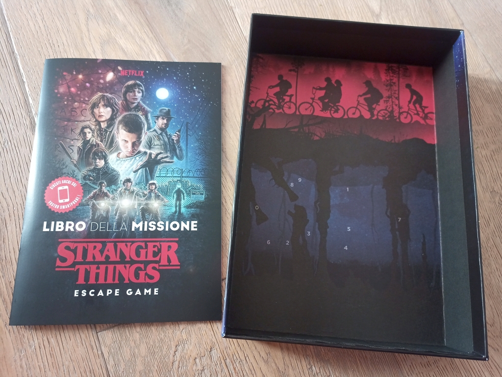 La scatola e il libretto delle missioni di Stranger Things