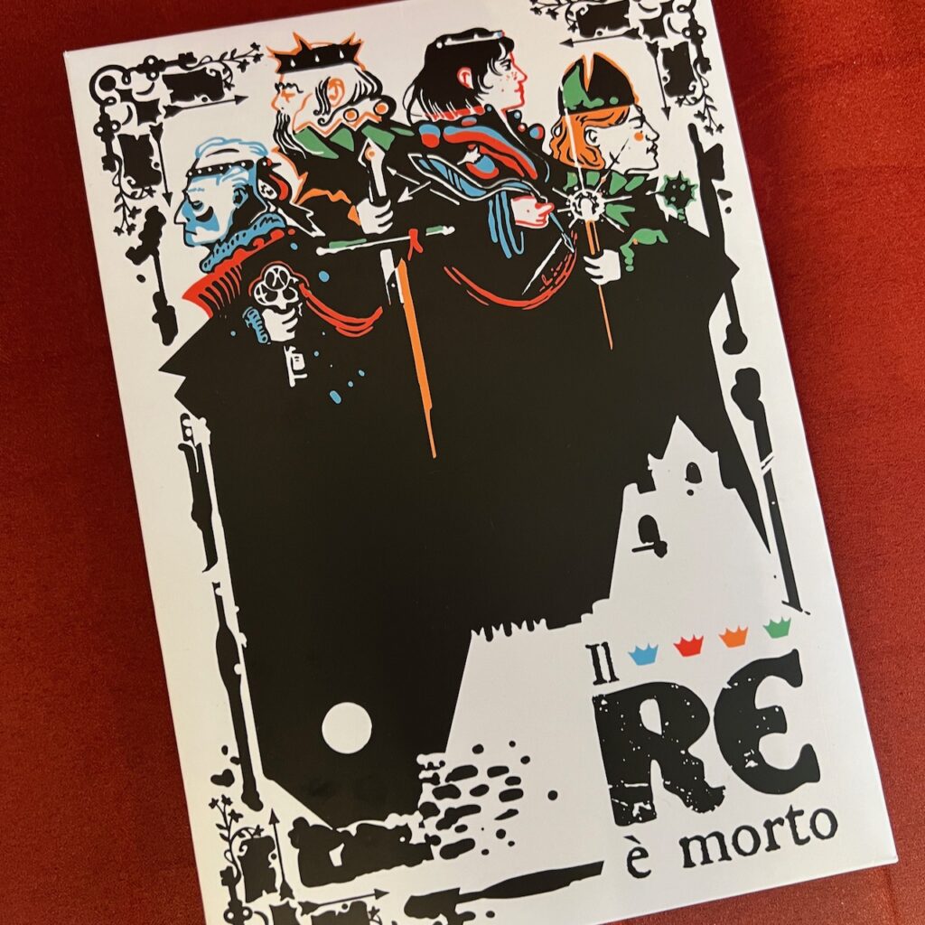 Il fronte della scatola de "Il Re è Morto".