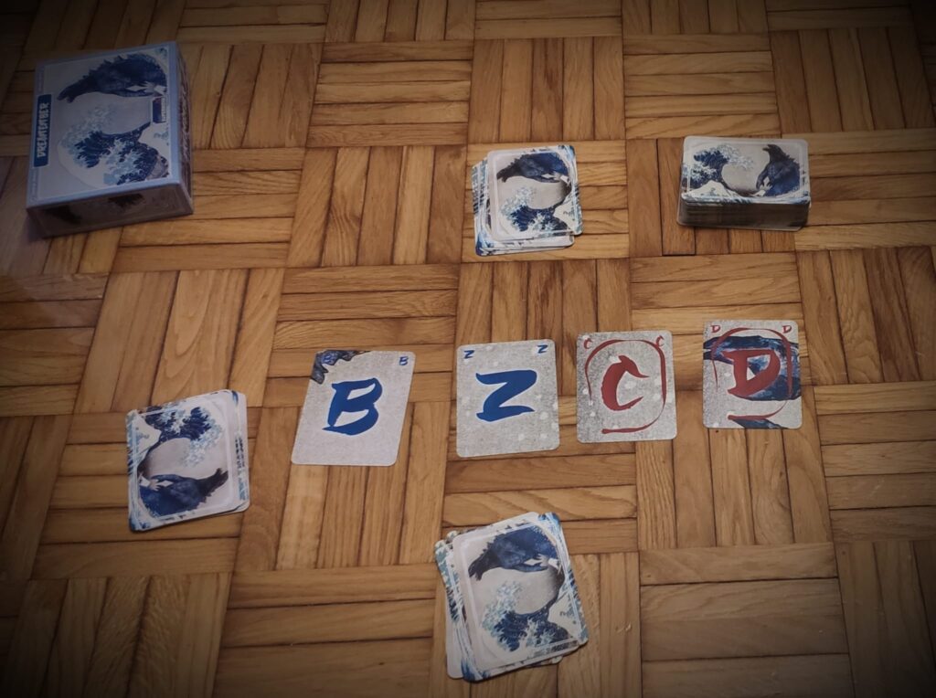 Dreamember è un gioco di Carte, di Parole e di Bluff. I giocatori dovranno essere abili a trovare parole per consumare le proprie carte ed essere i primi a rimanerne senza le stesse carte, in modo da ricordarsi il sogno appena vissuto. 