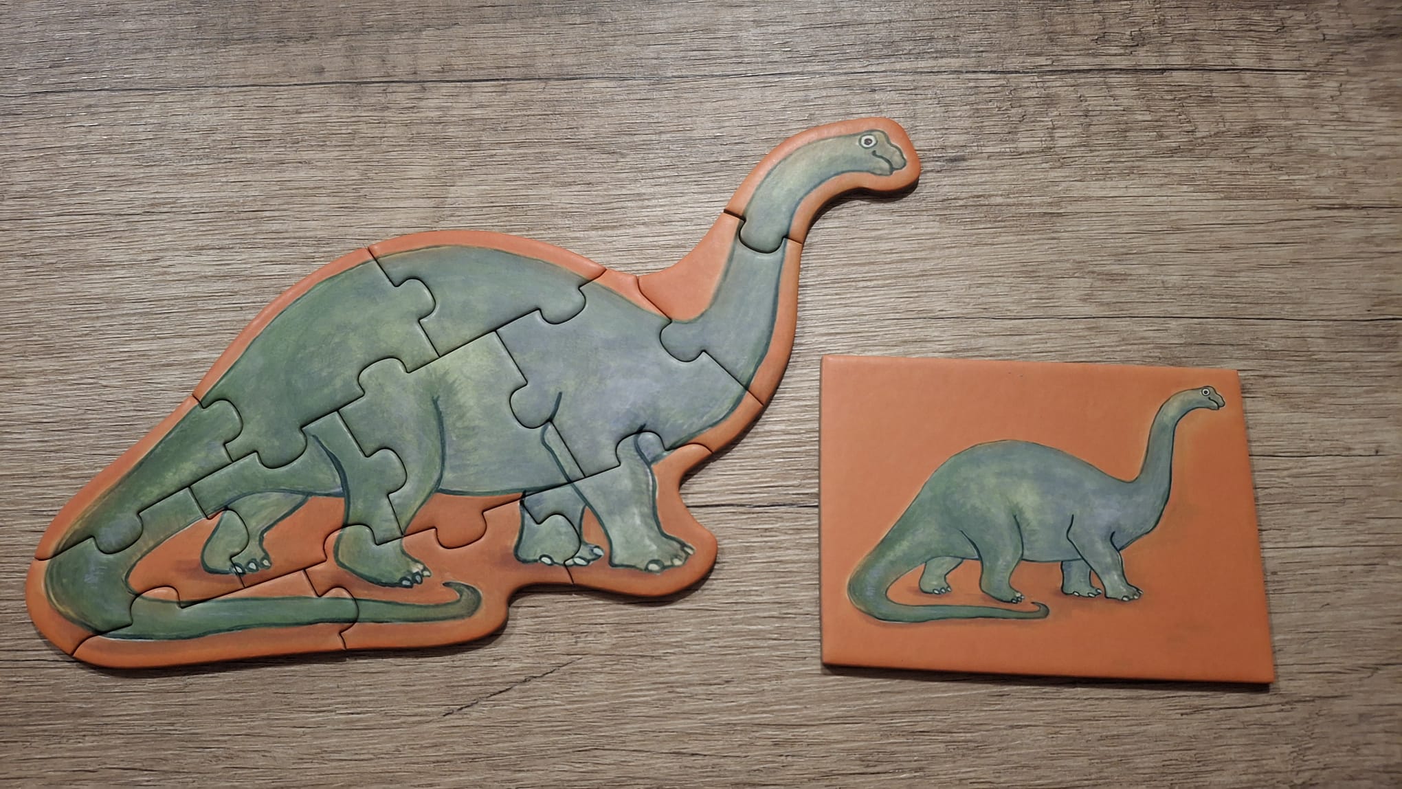 Apatosauro in Dino Roll