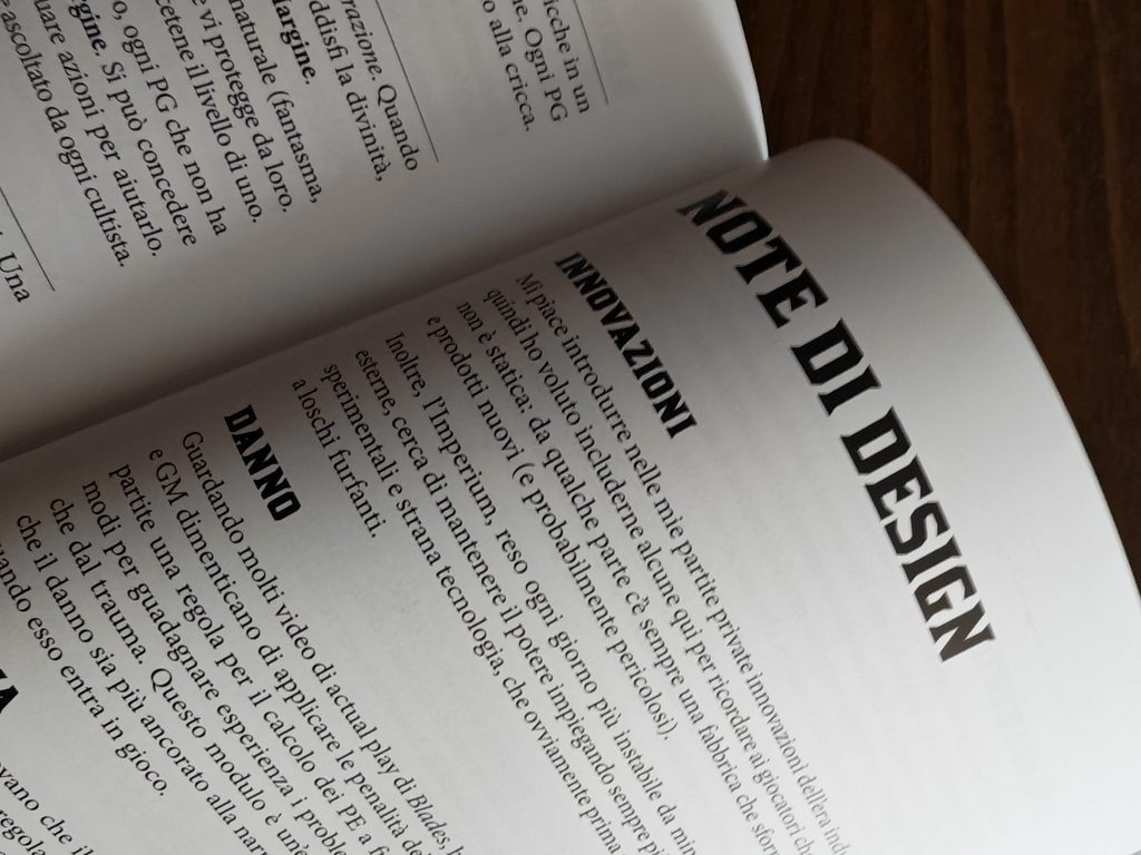 Interessanti le note di design che spiegano i motivi delle modifiche alle meccaniche.